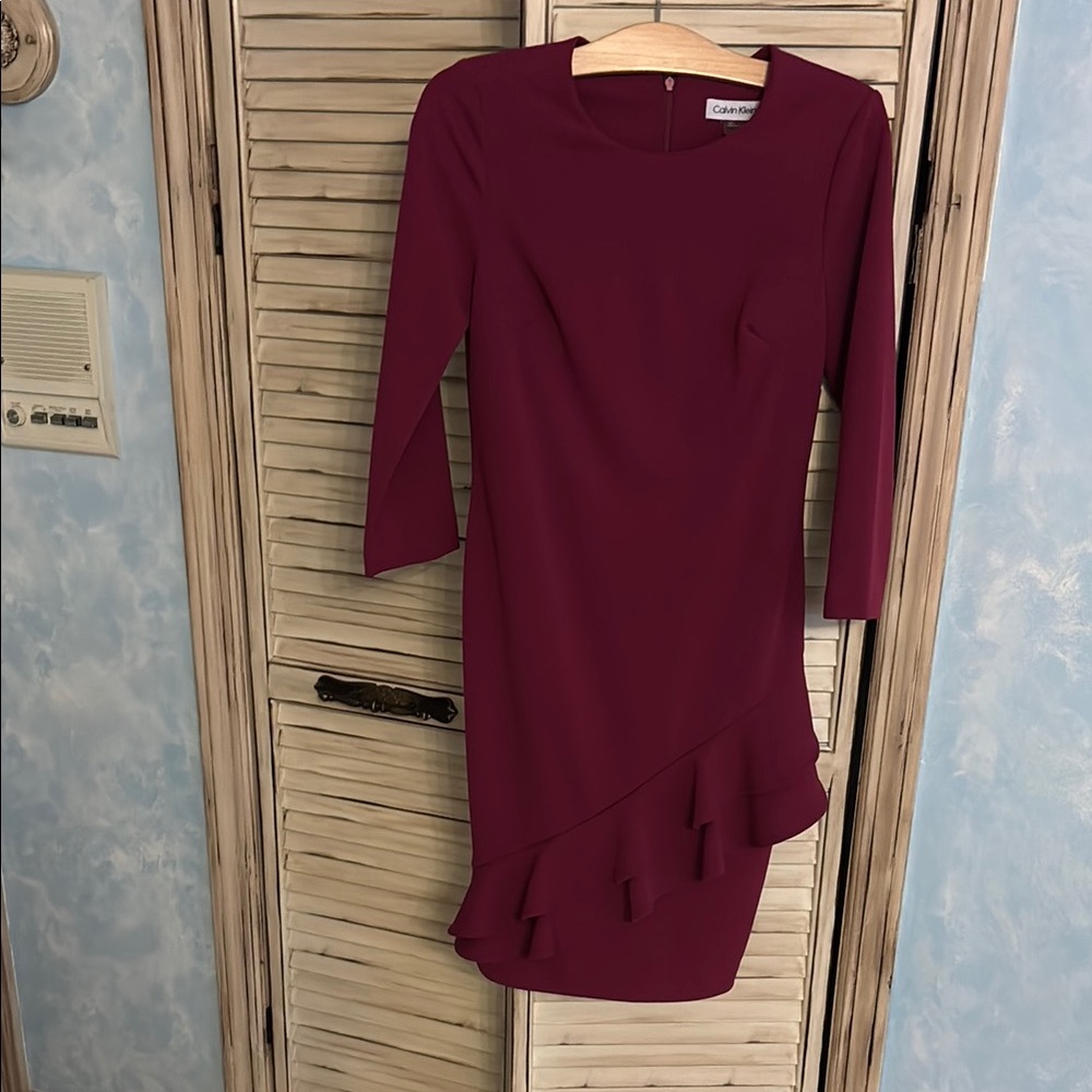 Calvin Klein Red Ruffled Sheath Dress Bateau Neckline